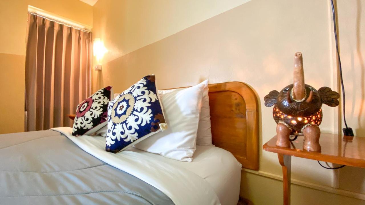 Funky Monkey Cnx - Guesthouse Τσιάνγκ Μάι Εξωτερικό φωτογραφία